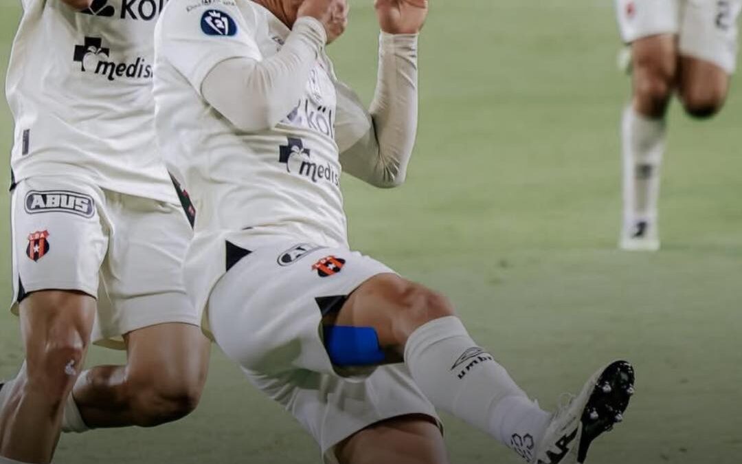 Alajuelense empata en Los Ángeles y deja abierta la serie para la próxima semana