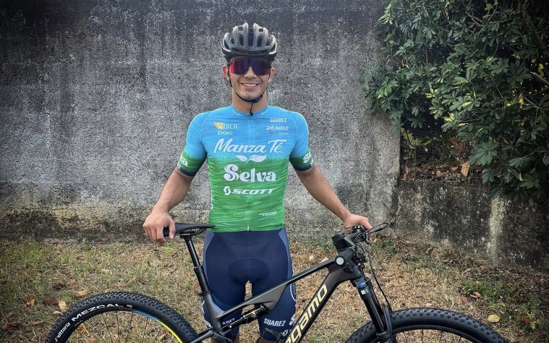 Ciclista del equipo Manza Té sufrió accidente este domingo