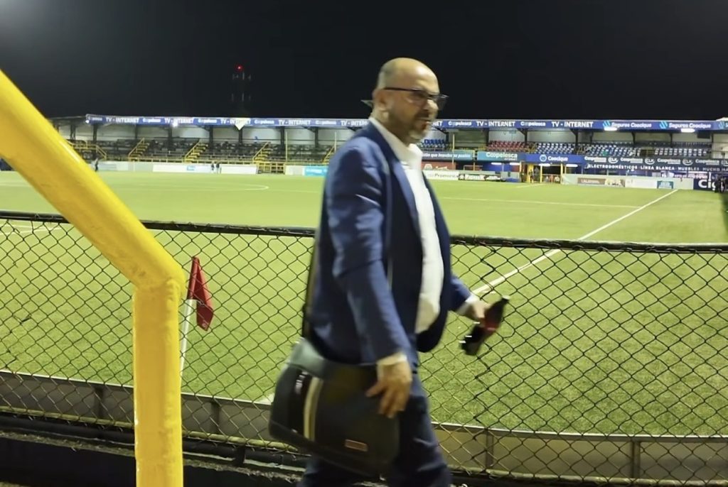 Herediano sale en defensa de creador de contenido ante supuestas ofensas del periodista Kristian Mora