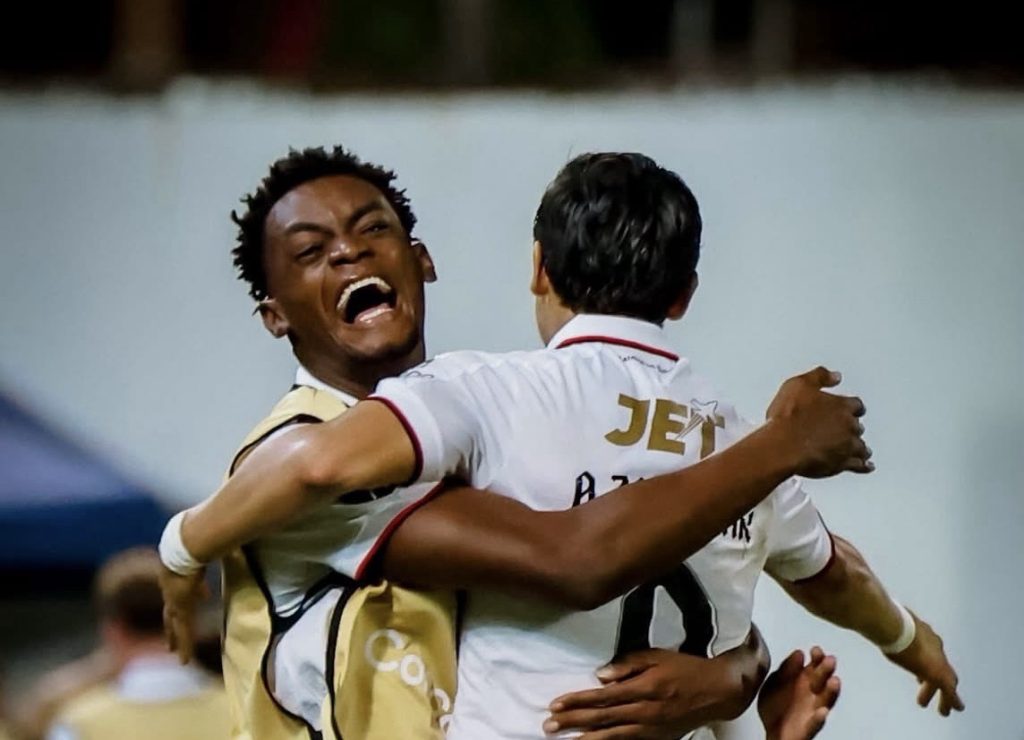 Alajuelense sale vivo del Francisco Morazán